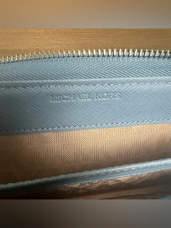 Michael Kors Jet Set Travel Large Continental Zip-Around Leather Wallet Blue - Picture 12 of 12